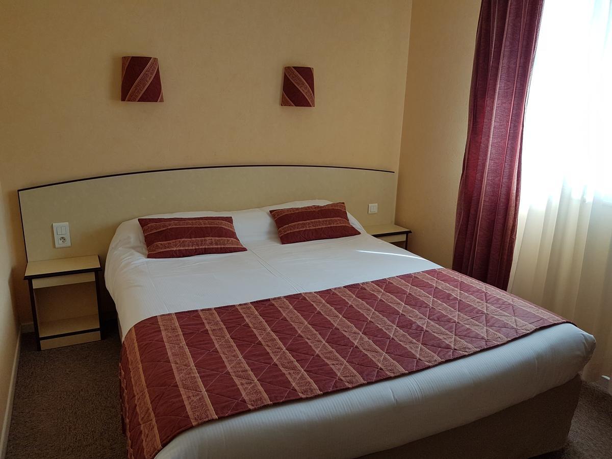 Logis Hotel Le Florina Sainte-Florine Exterior foto